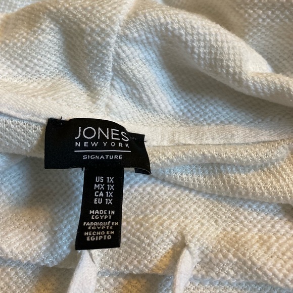 Jones New York Tops - White cover up with three quarter sleeve and slits on sides